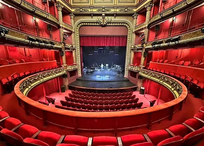 Les Remparts De Charme Face Au Chateau Апартаменты