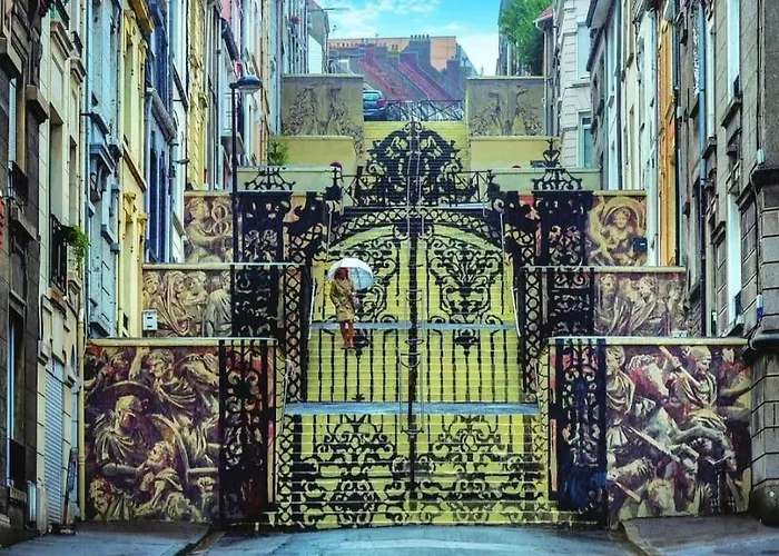 Les Remparts De Charme Face Au Chateau