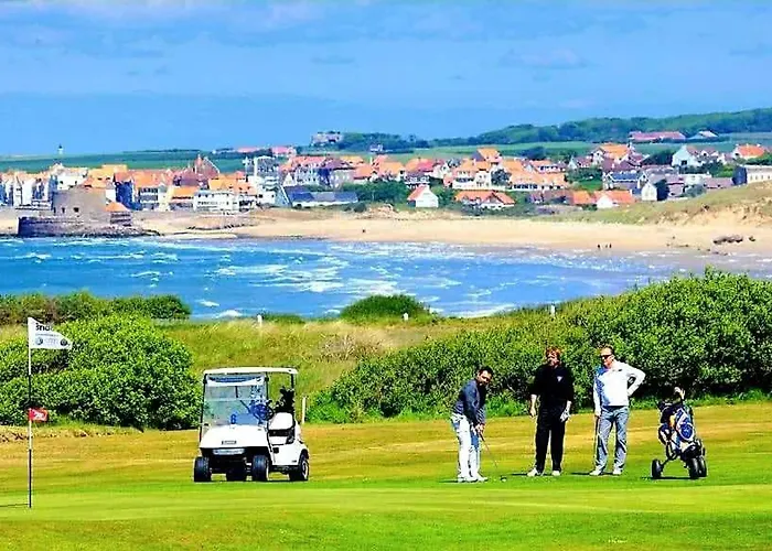Splendide Face Aux Remparts Sur *