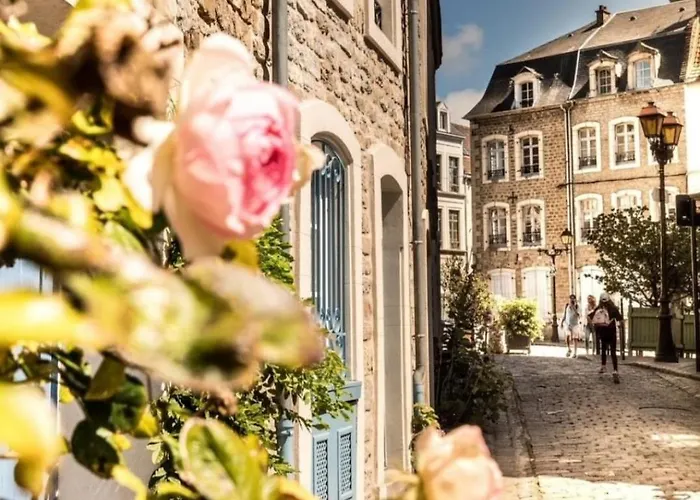 Appartement Splendide Face Aux Remparts Sur *